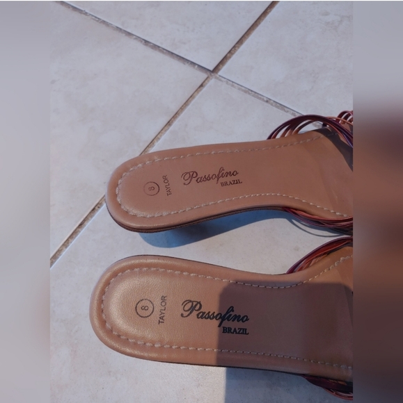 BUNDLE (3pcs) heels and sadals, Size Us: 8 - Picture 12 of 15